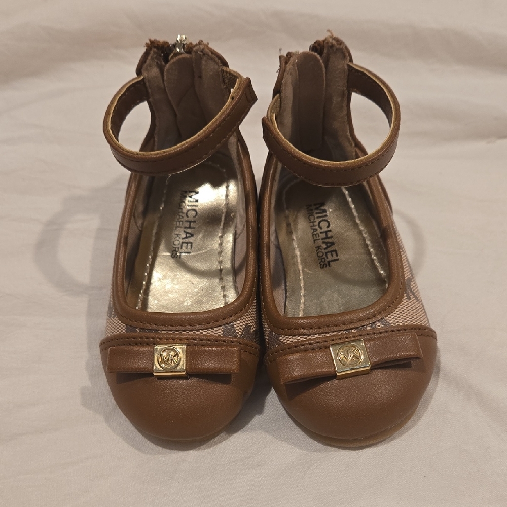 Michael Kors Tan Kids Dress Shoes with Bow